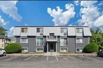 222 Stackpole St, Lowell, MA 01852