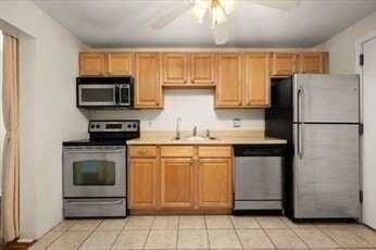 222 Stackpole St, Lowell, MA 01852