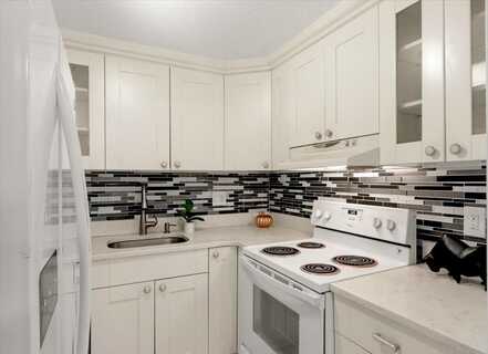 215 Winter St, Weymouth, MA 02188