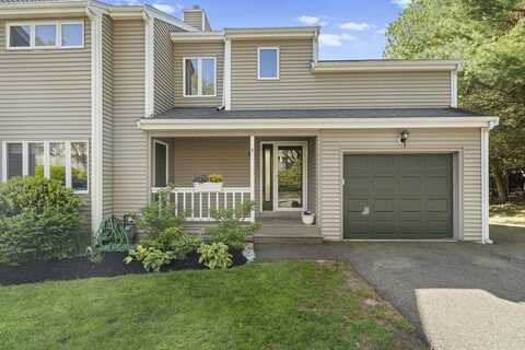 32 Pemberton St, Walpole, MA 02081