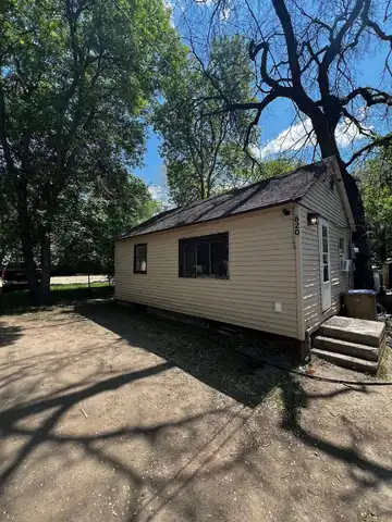 620 Central Avenue, Minot, ND 58701