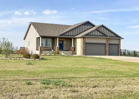 1305 30th Ave, Minot, ND 58703