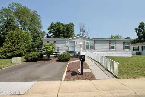 2 Brookside Way, Freehold, NJ 07728