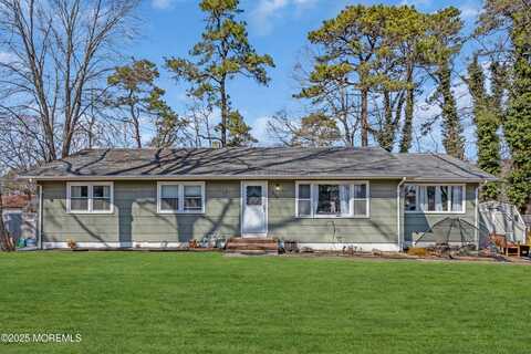 228 Elizabeth Avenue, Bayville, NJ 08721