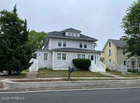 724 W Bay Avenue, Barnegat, NJ 08005