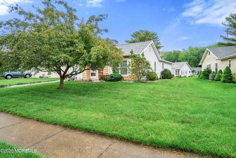 4 Olympus Way, Brick, NJ 08724