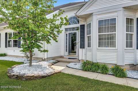 31 Orleans Drive, Manchester, NJ 08759