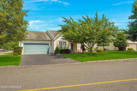 52 Country Walk Boulevard, Whiting, NJ 08759