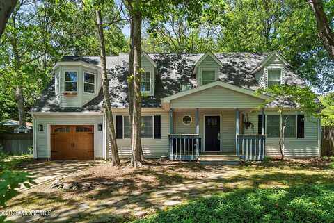 103 Mercer Avenue, Manahawkin, NJ 08050