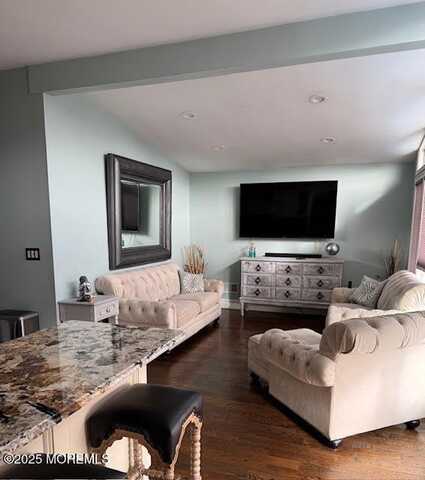 328 Maria Drive, Toms River, NJ 08753