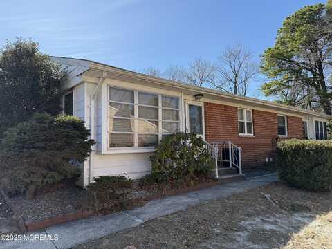 146b Hudson Parkway, Whiting, NJ 08759