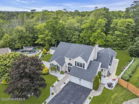 66 Holly Tree Lane, Toms River, NJ 08753