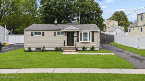69 Helen Avenue, Freehold, NJ 07728