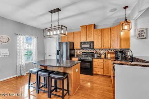 9 Olivia Drive, Tinton Falls, NJ 07712