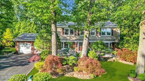 1 Algonquin Drive, Marlboro, NJ 07746