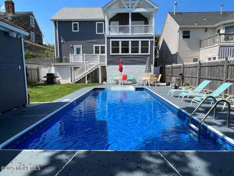 114 New York Avenue, Point Pleasant Beach, NJ 08742