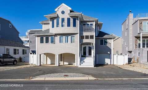 42 Bay Breeze Drive, Toms River, NJ 08753
