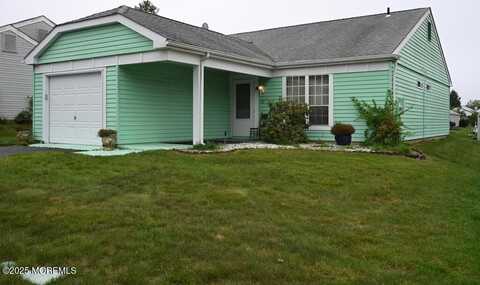 22 Elmswell Avenue, Manchester, NJ 08759