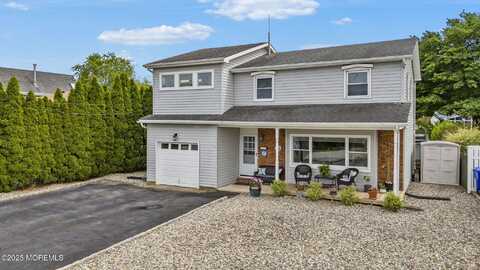 35 Lenape Trail, Brick, NJ 08724