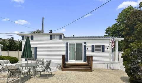 709 Union Avenue, Brielle, NJ 08730