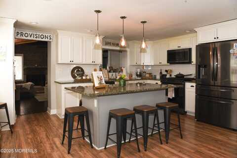 202 Main Street, Matawan, NJ 07747