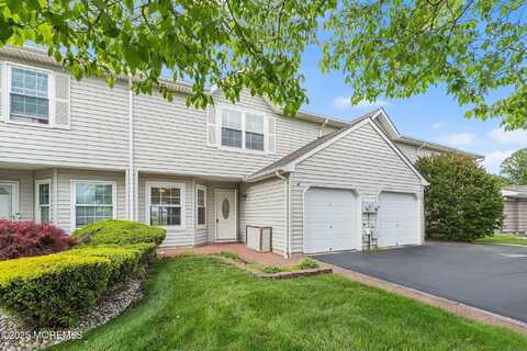 7 Sloop Square, Freehold, NJ 07728