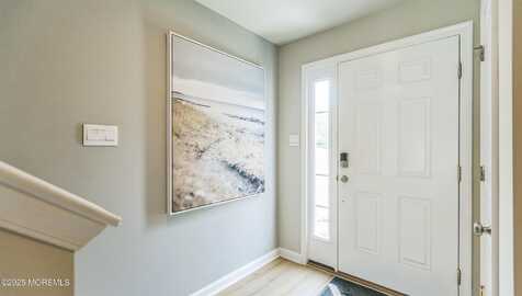 17 Bay Breeze Drive, Waretown, NJ 08758