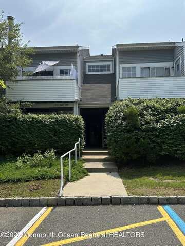 41 Fennec Court, Tinton Falls, NJ 07753