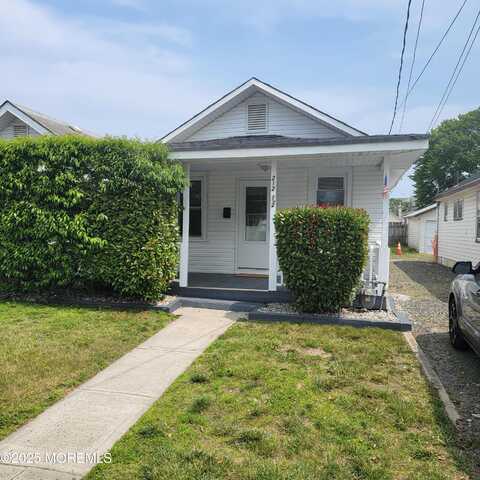 212 1/2 16th Avenue, Belmar, NJ 07719