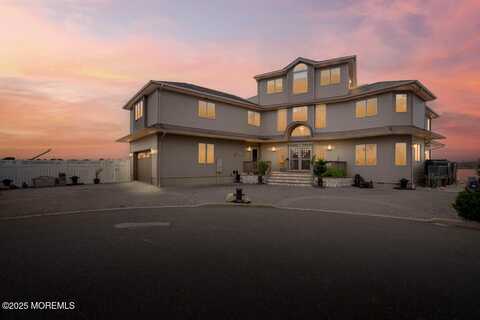 3506 Churchill Drive, Toms River, NJ 08753