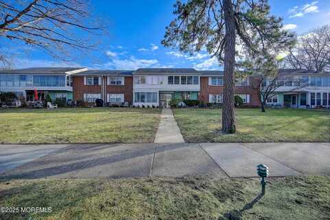 43k Cambridge Court, Lakewood, NJ 08701