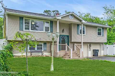 587 Montana Drive, Toms River, NJ 08753