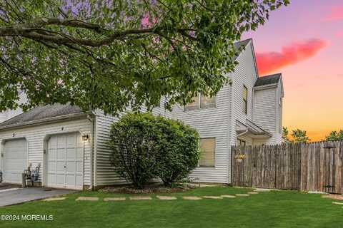4 Bukiet Court, Freehold, NJ 07728