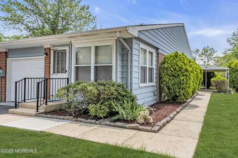 32b Independence Parkway, Whiting, NJ 08759