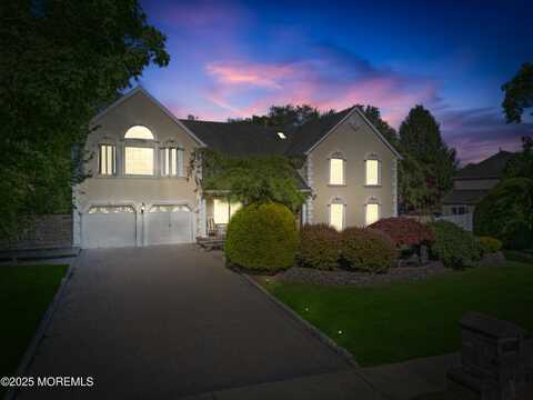 21 Homestead Circle, Marlboro, NJ 07746