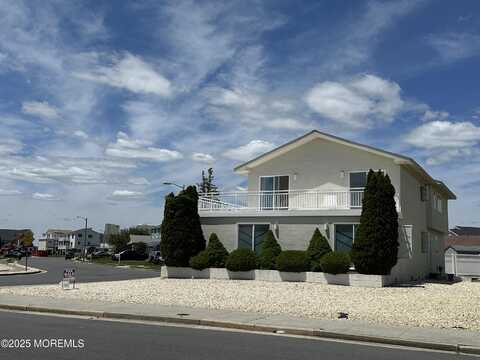 5205 Ocean Drive S, Brigantine, NJ 08203