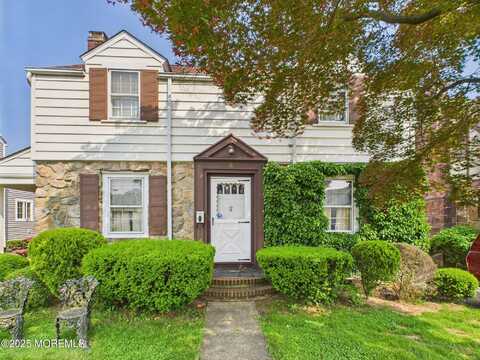 3 Prospect Place, Freehold, NJ 07728