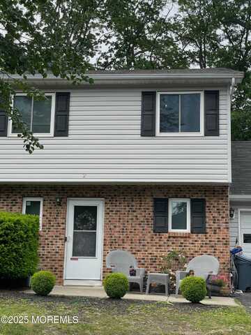 2 Elizabeth Court, Howell, NJ 07731
