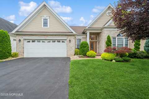 4 Long Cove Drive, Monroe, NJ 08831