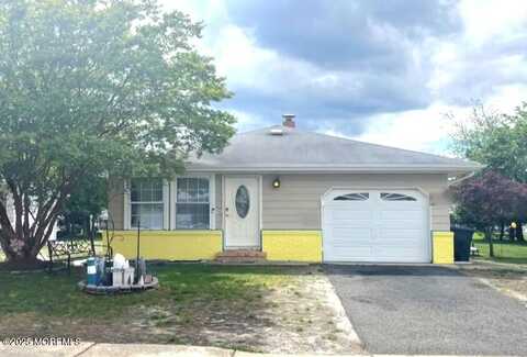 339 Curacao Street, Toms River, NJ 08757