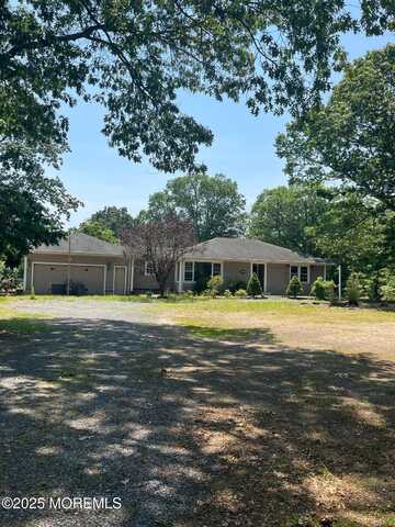 236 Lanes Mill Road, Howell, NJ 07731