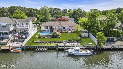 88 Doe Court, Brick, NJ 08723