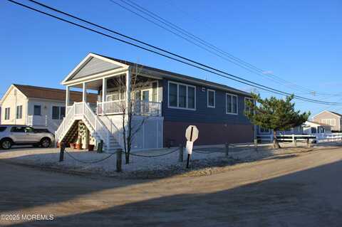 128 W Osprey Way, Lavallette, NJ 08735