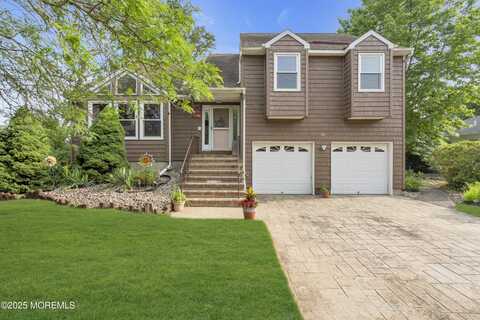 26 Shasta Lane, Toms River, NJ 08753