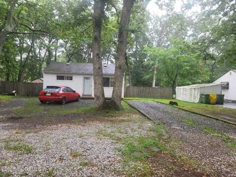 107 Ronald Road, Lakewood, NJ 08701