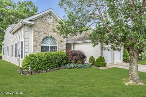33 Pine Valley Road, Jackson, NJ 08527