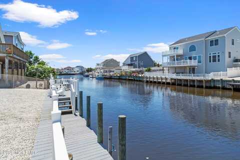 909 Jane Drive, Beach Haven West, NJ 08050