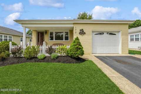 172 Bonaire Drive, Toms River, NJ 08757