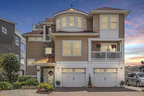 27 Marin Lane, Manahawkin, NJ 08050