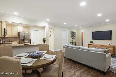 20 Lexington Court, Red Bank, NJ 07701
